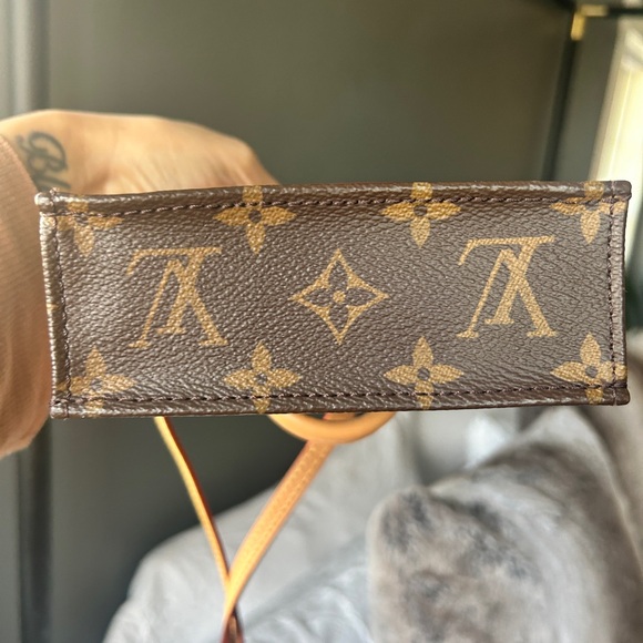 Louis Vuitton Petit Sac Plat Monogram Canvas - Picture 6 of 6